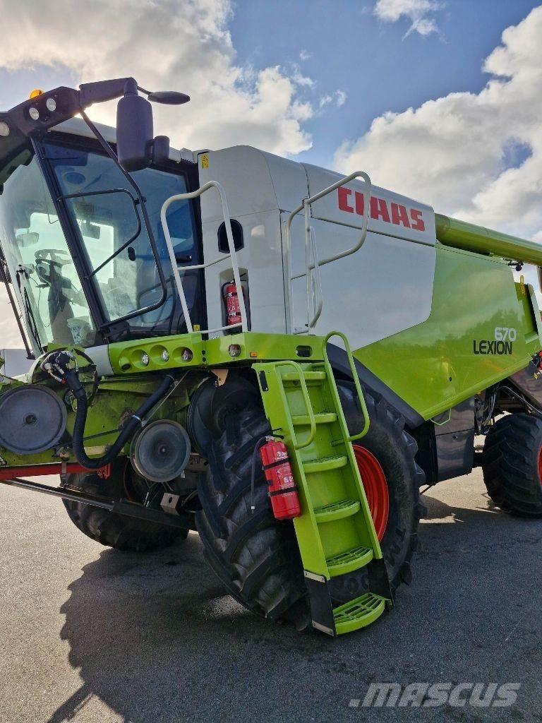 CLAAS Lexion 670 Kombajni