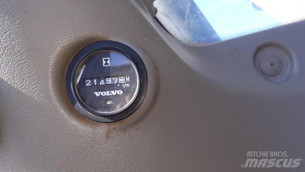 Volvo 290 CNL Bageri guseničari