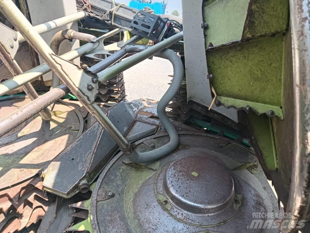 CLAAS Orbis 600 Mašine za stočnu hranu sa sopstvenim pogonom