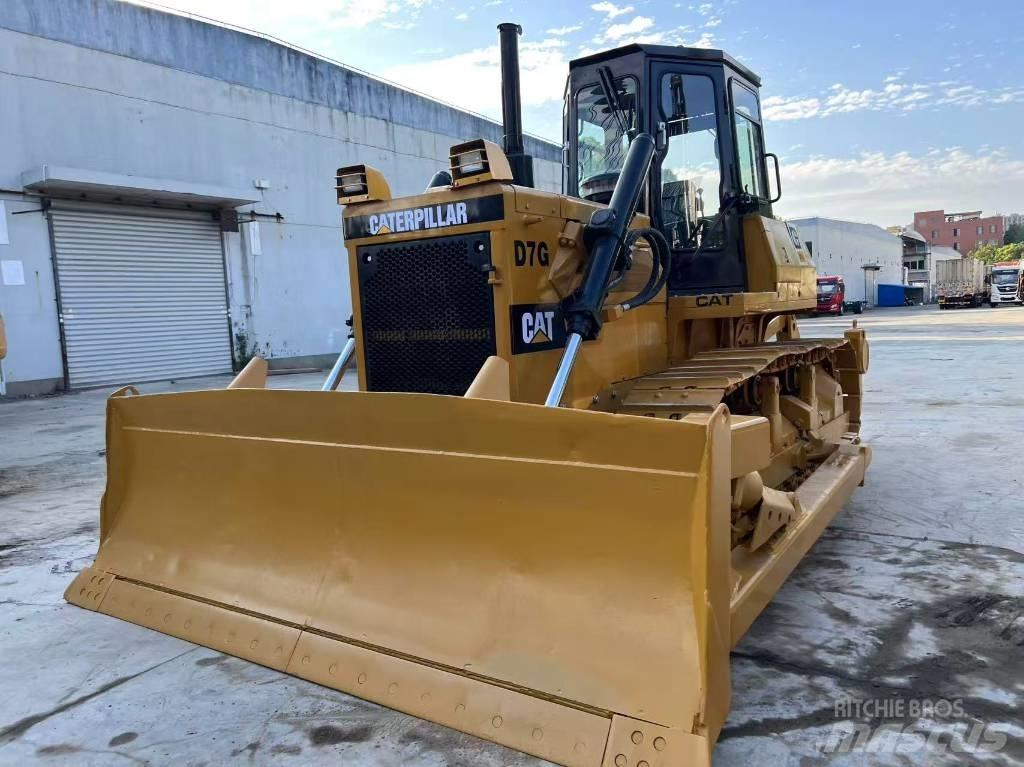 caterpilar D7G Buldožeri guseničari