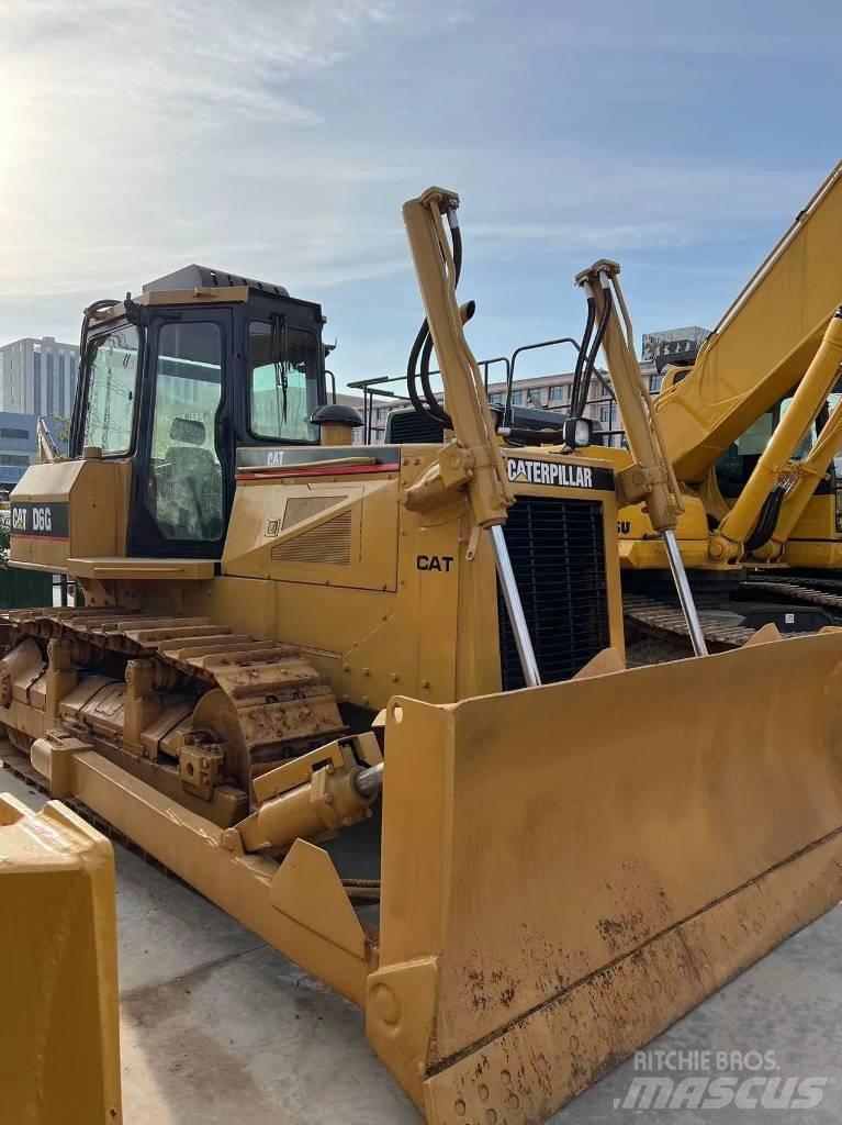 CAT D 6 G Buldožeri guseničari