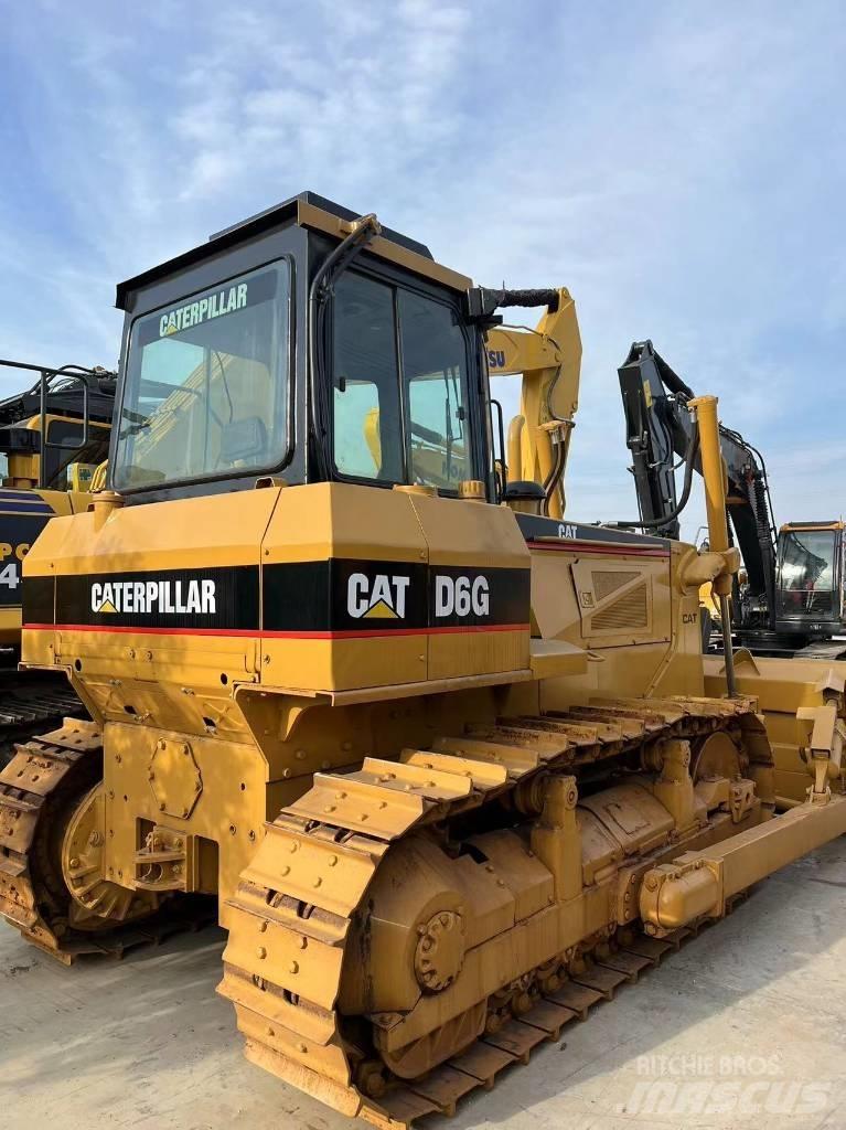 CAT D 6 G Buldožeri guseničari
