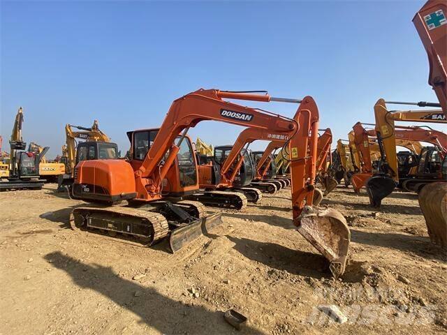 Doosan DX80 Mini bageri < 7t