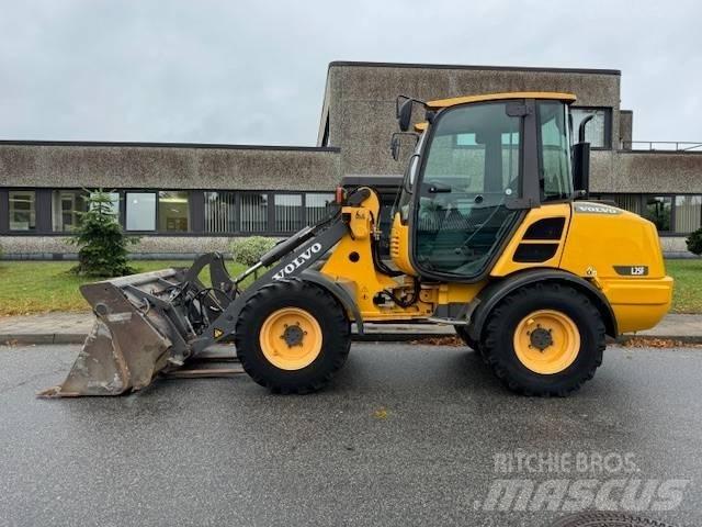 Volvo L 25 F Utovarivači na točkove
