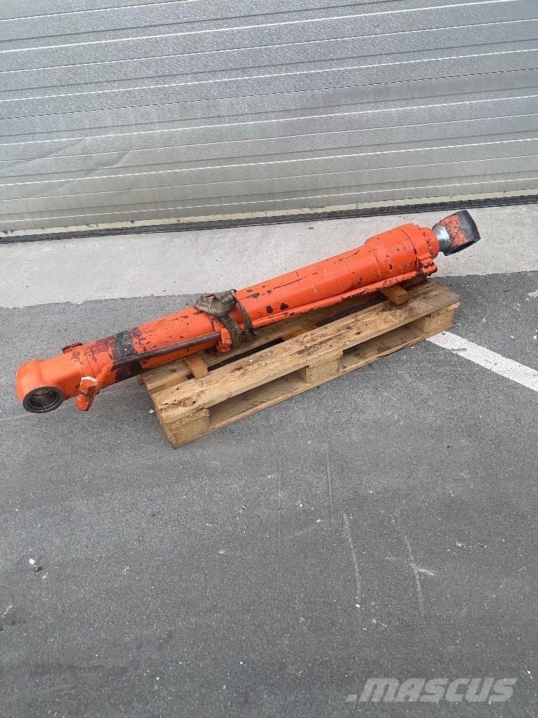 Hitachi ZX 250 LC Bageri guseničari