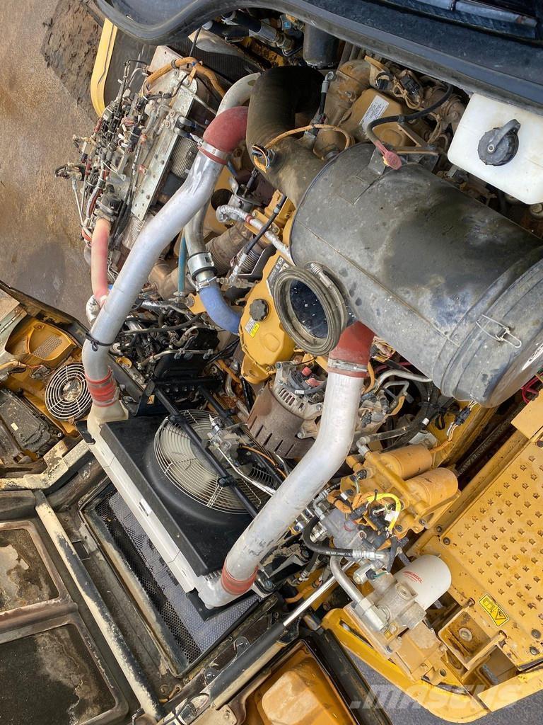 CAT 725C2 NVT Zglobni damperi