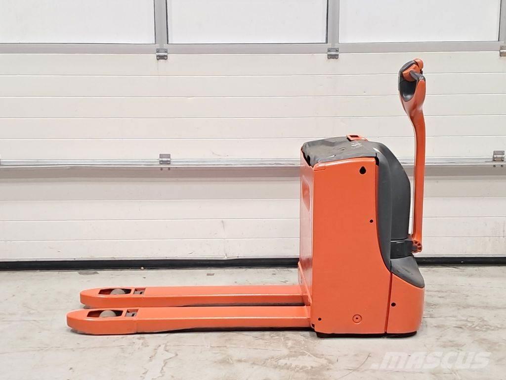 Linde T16 Nisko podizni električni viljuškar