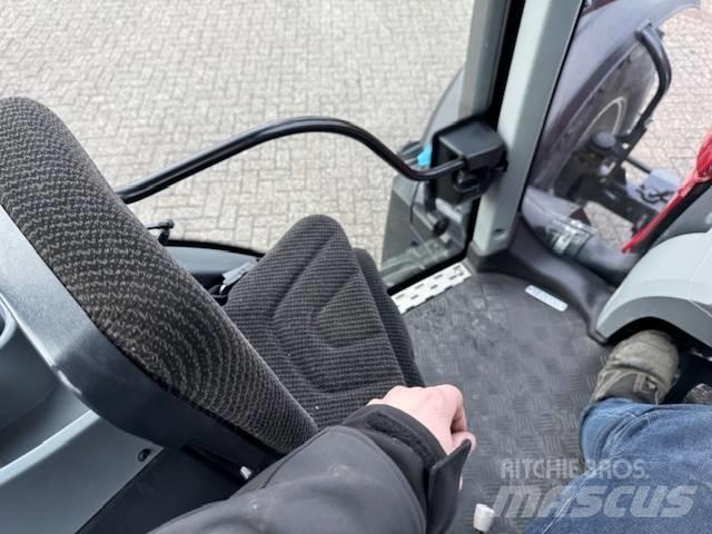 Valtra N134 Hitech Traktori