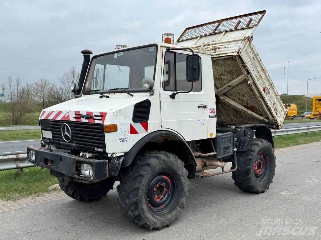 Mercedes-Benz 424 Kiperi kamioni