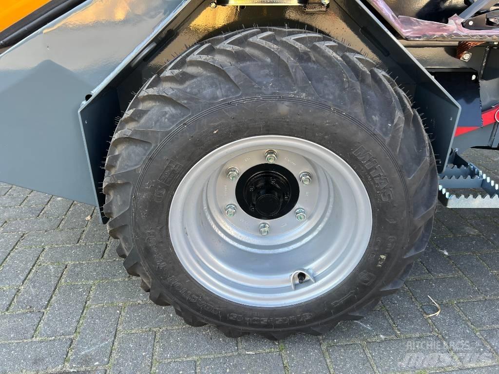 GiANT G2200E X-tra Višenamenski utovarivači