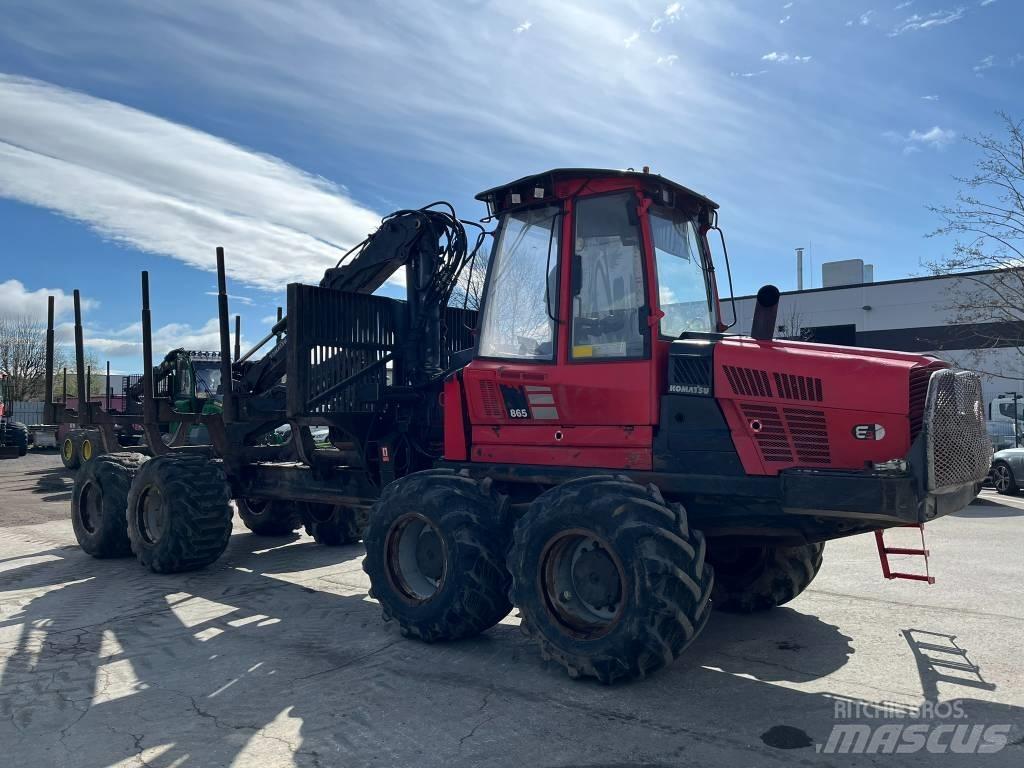 Komatsu 865 Forvarderi