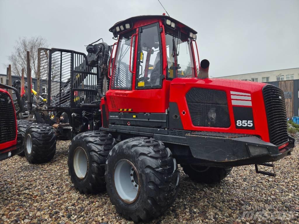 Komatsu 855 Forvarderi