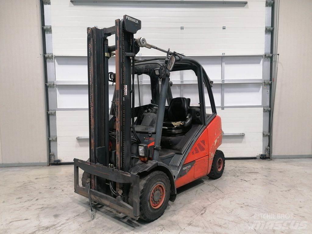 Linde H30D-02 Dizelski viljuškari