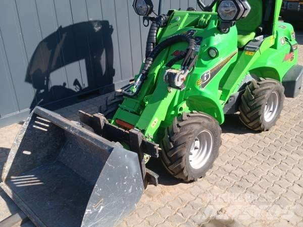 Avant E6 Skid steer mini utovarivači