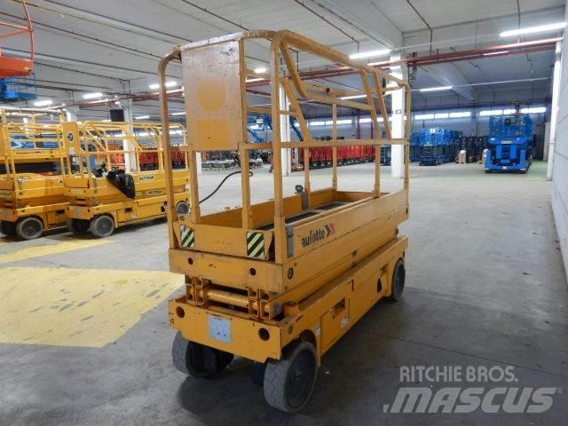 Haulotte Compact 8CU Makazaste platforme