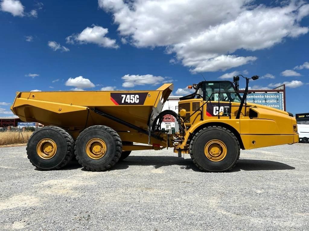 CAT 745 C Zglobni damperi