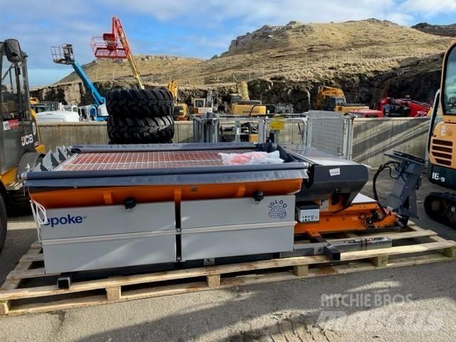Epoke S2400 ES Vozila za posipavanje soli u pesku