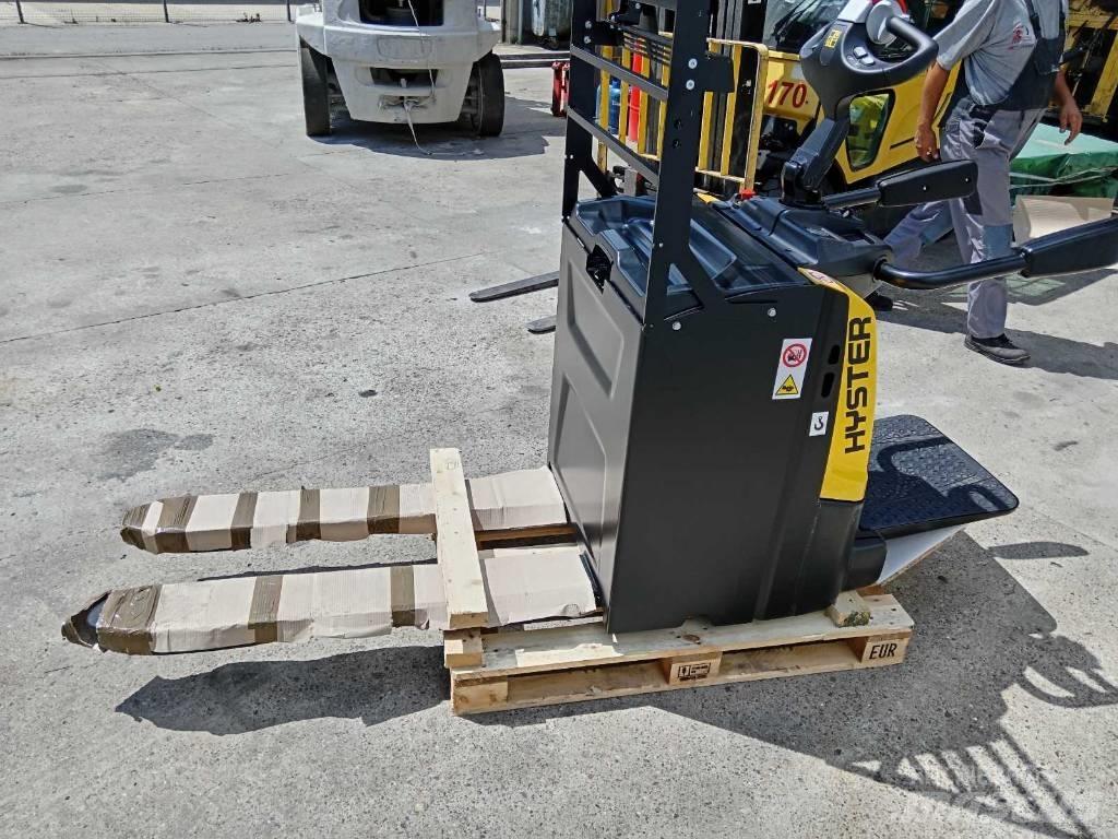 Hyster P2.0S Nisko podizni električni viljuškar sa stajalištom