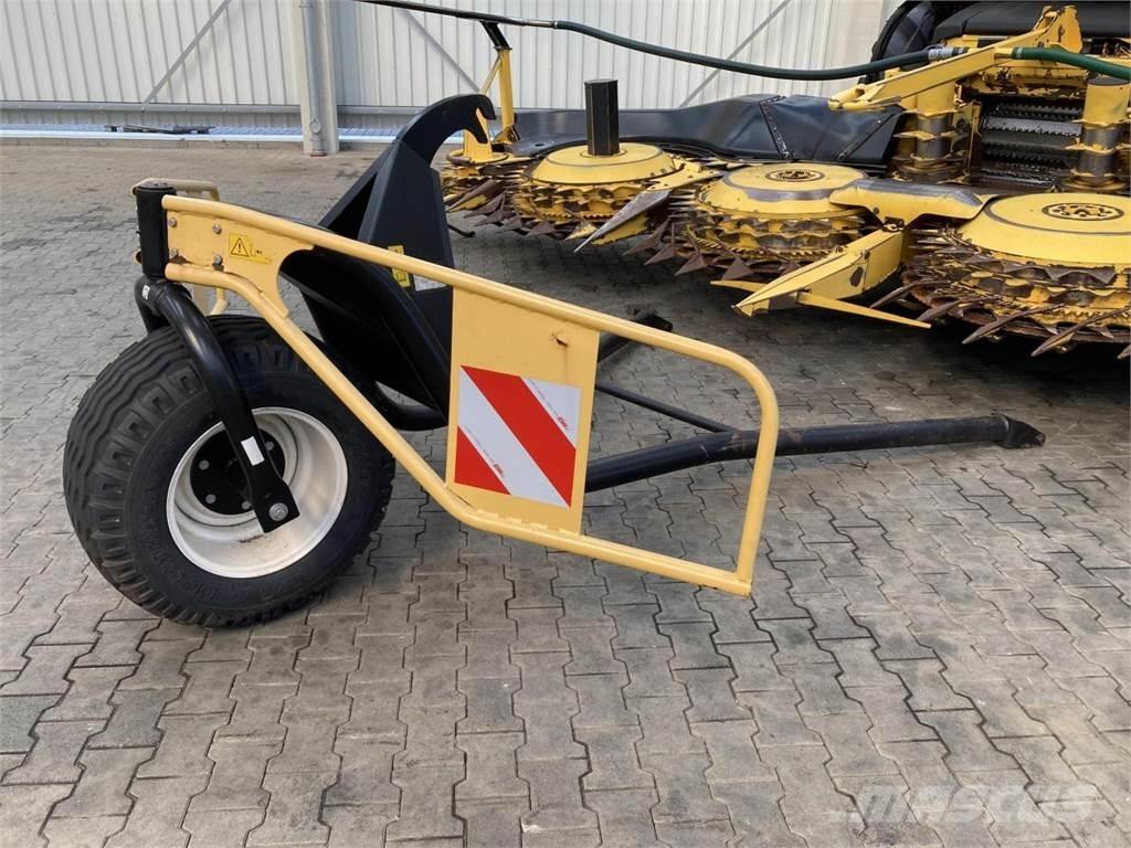 New Holland FR700 Mašine za stočnu hranu sa sopstvenim pogonom