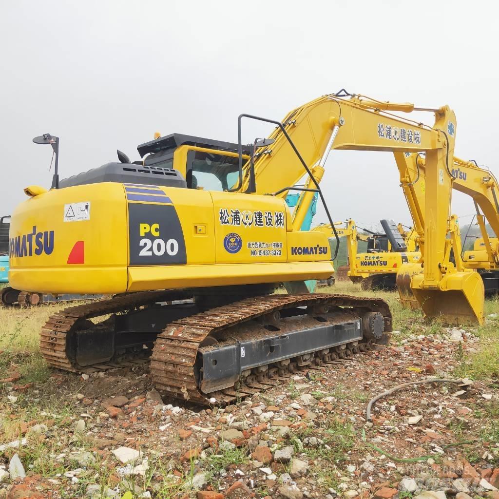 Komatsu PC200-8 Bageri guseničari