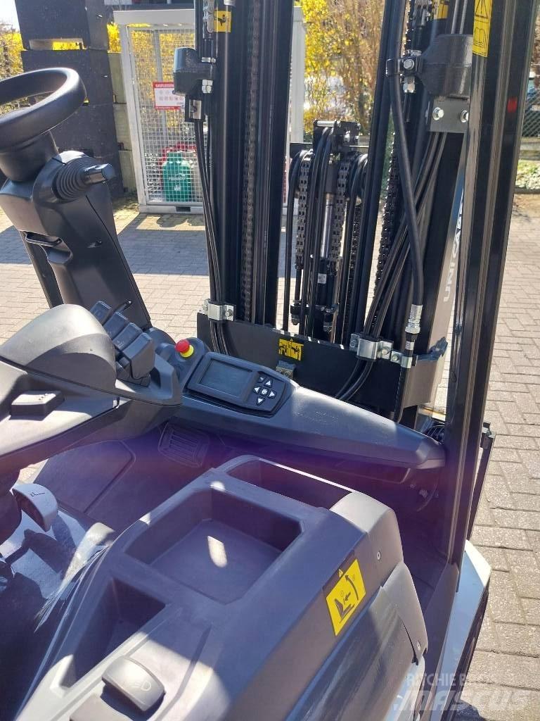 UniCarriers MX 25 Električni viljuškari