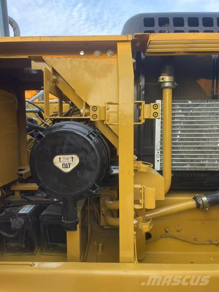 CAT 320 B Bageri guseničari