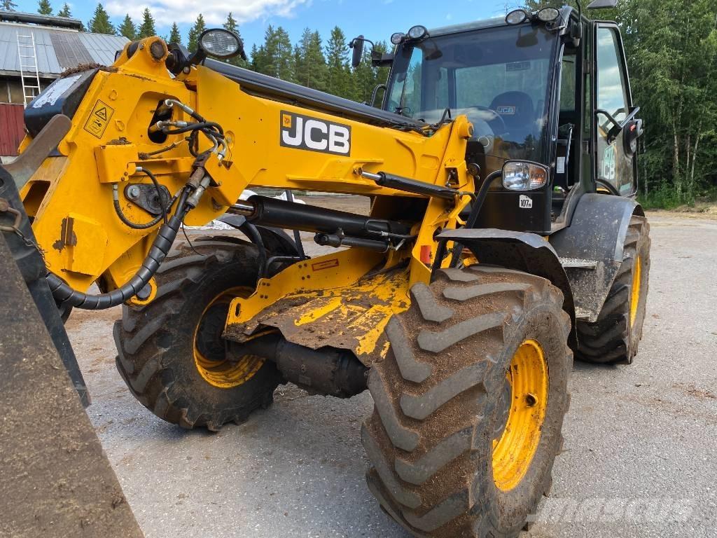 JCB TM320S Poljoprivredni teleskopski utovarivači