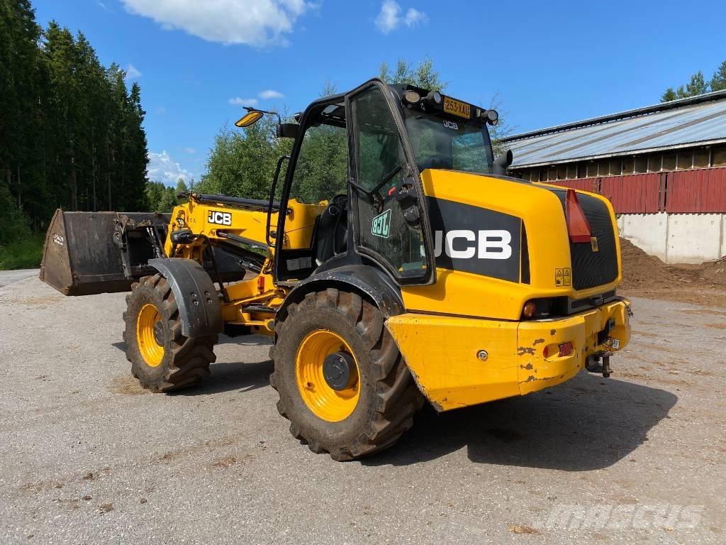 JCB TM320S Poljoprivredni teleskopski utovarivači