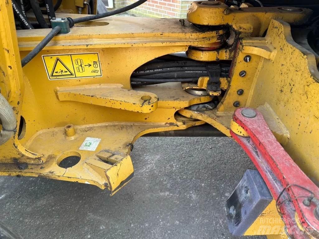 CAT 907M Utovarivači na točkove
