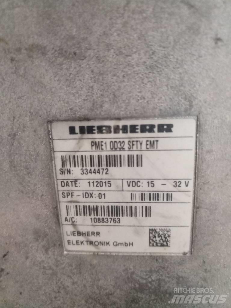 Liebherr R 916 LC Elektronika