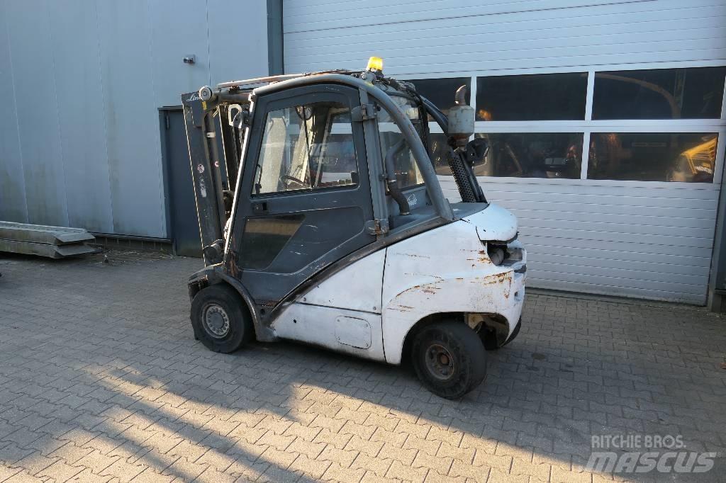 Linde H 30 D Dizelski viljuškari