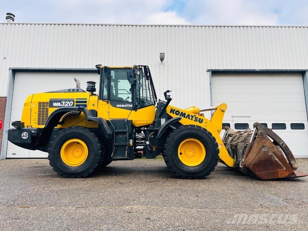 Komatsu WA 320-8 Utovarivači na točkove