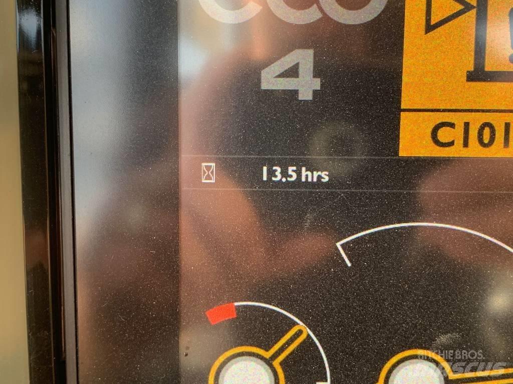 JCB 215LC NEW Bageri guseničari