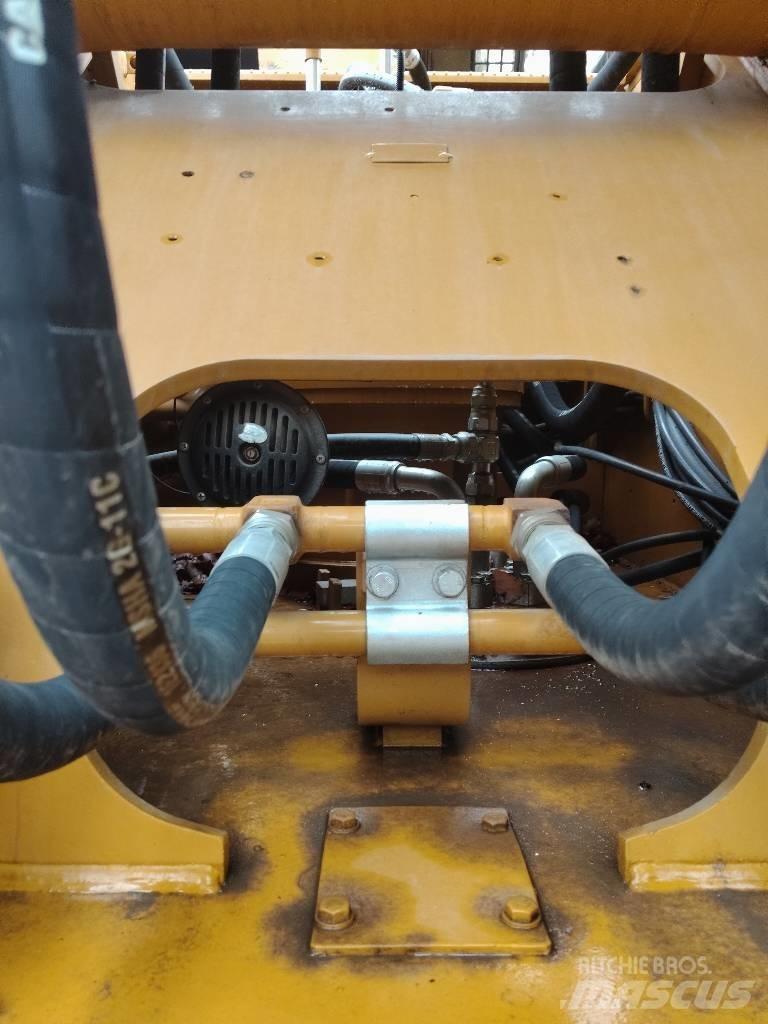 CAT 336 D Bageri guseničari