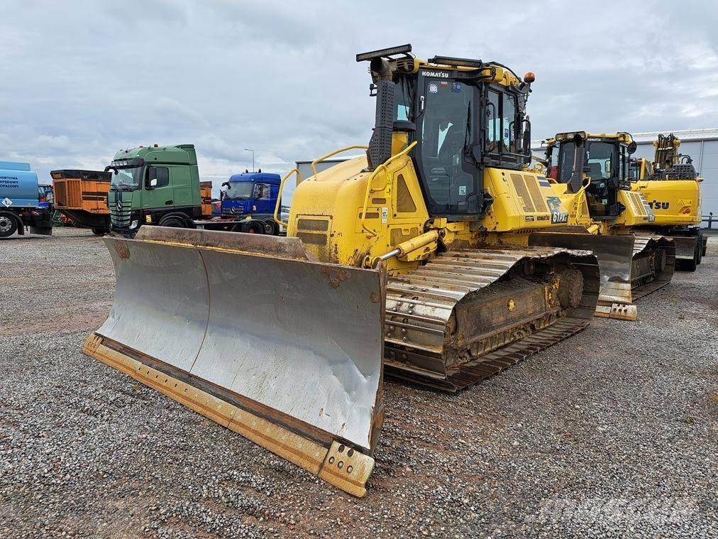 Komatsu D 61 PXi-24 Buldožeri guseničari