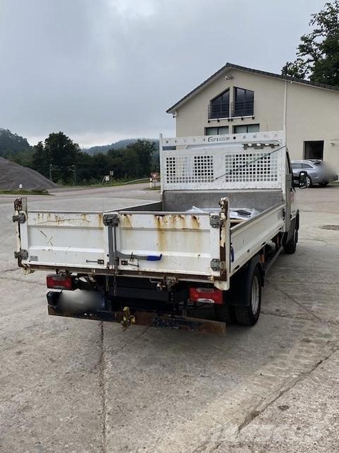 Iveco 35C18 Kiperi kamioni