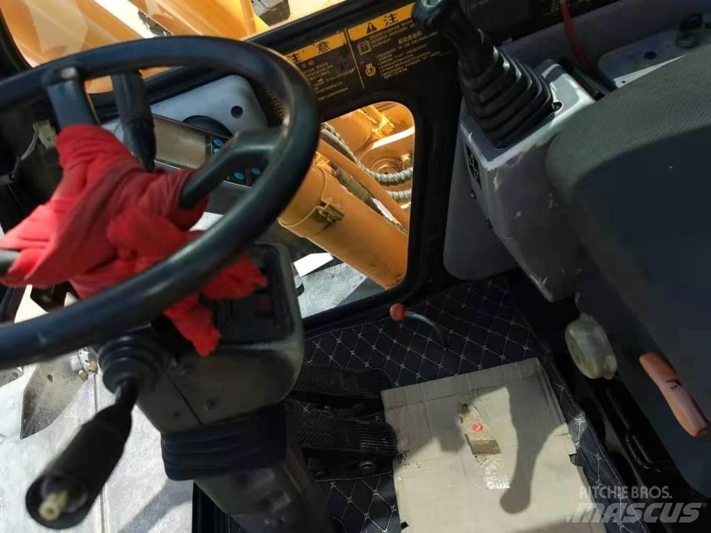 Hyundai R210W-7 Bageri točkaši