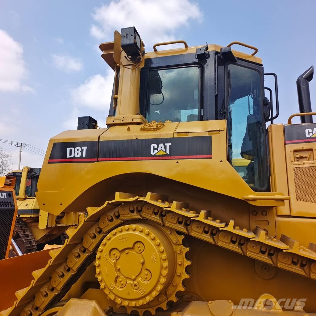 CAT D 8 T Buldožeri guseničari