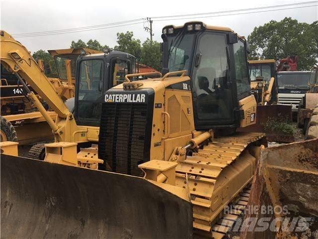 CAT D5K Buldožeri guseničari