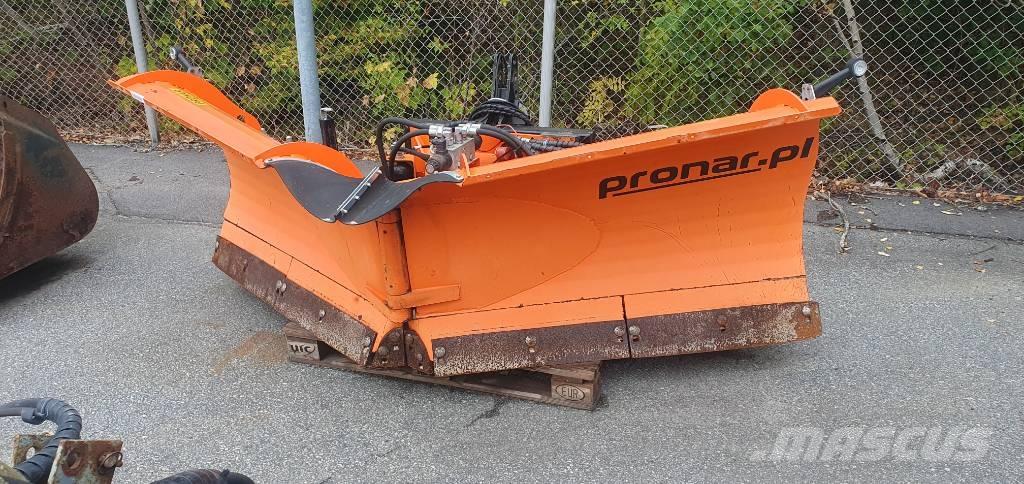 Pronar PUV 2800 M Snežne daske i plugovi
