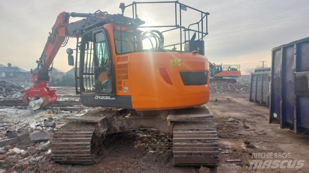 Doosan DX 235 LCR-5 Bageri guseničari