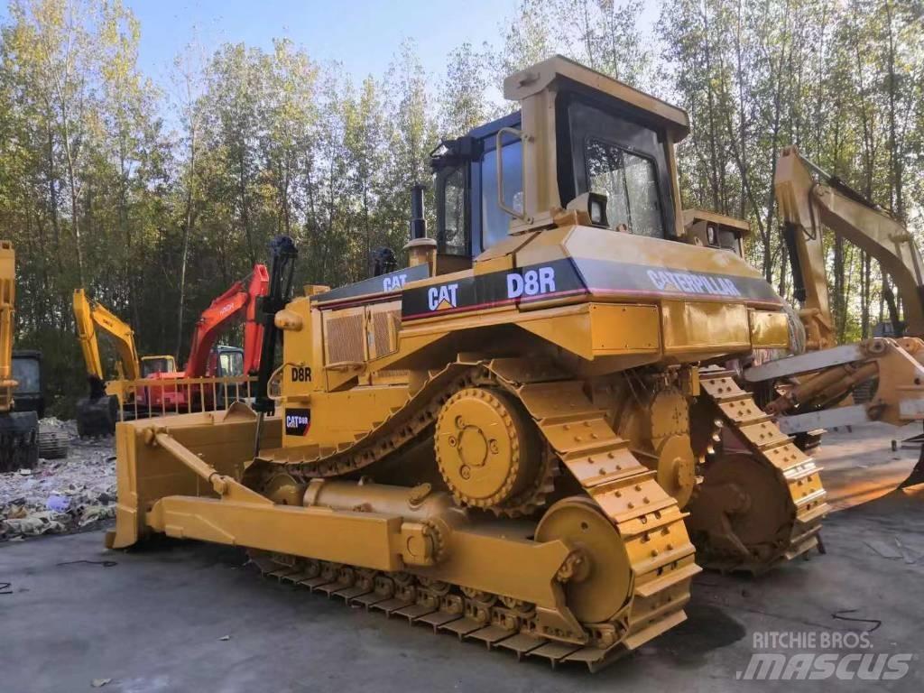 CAT D 8 R Buldožeri guseničari
