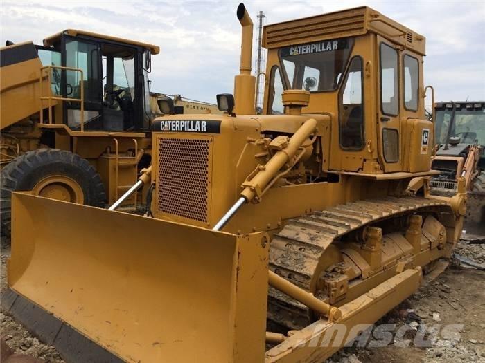 CAT D 6 D Buldožeri guseničari