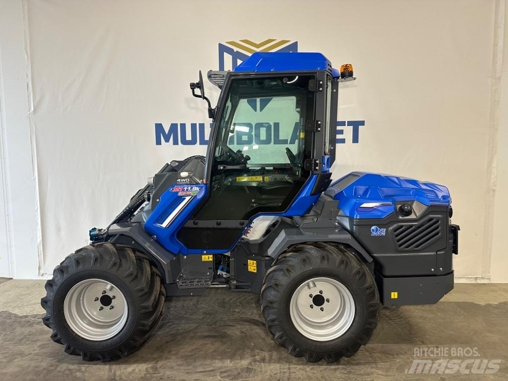 MultiOne 11.9 K Višenamenski utovarivači
