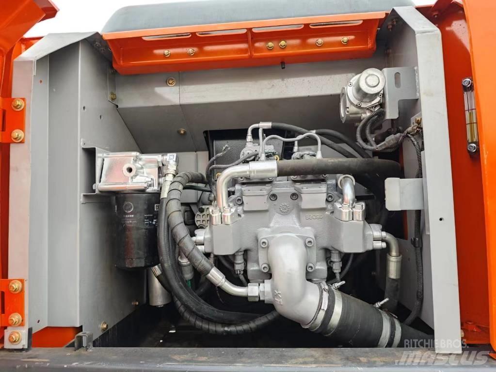 Hitachi ZX 200-6 Bageri guseničari