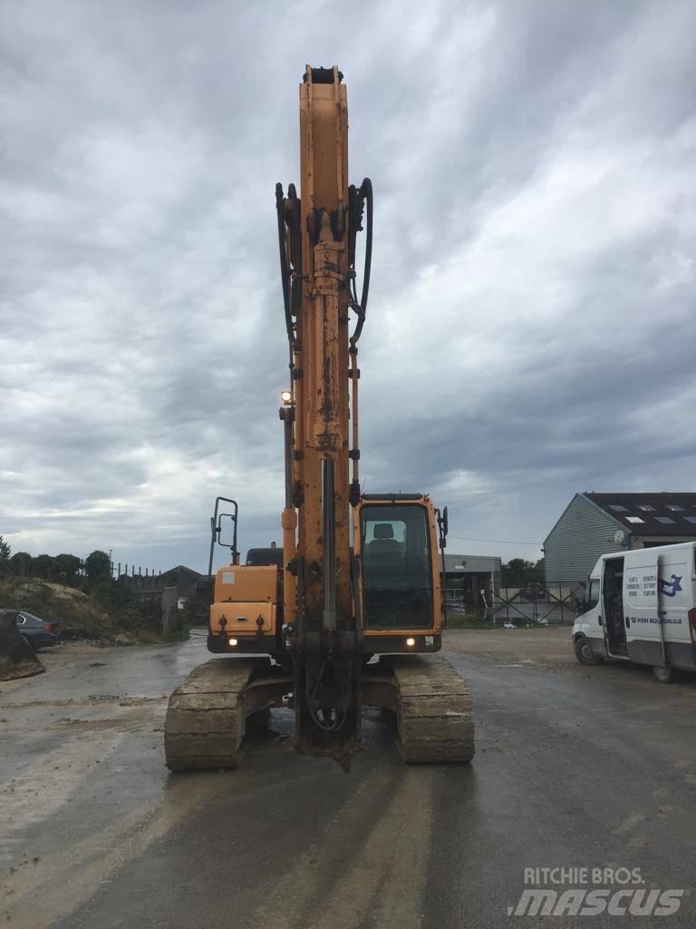 Hyundai Robex 220 LC Bageri guseničari