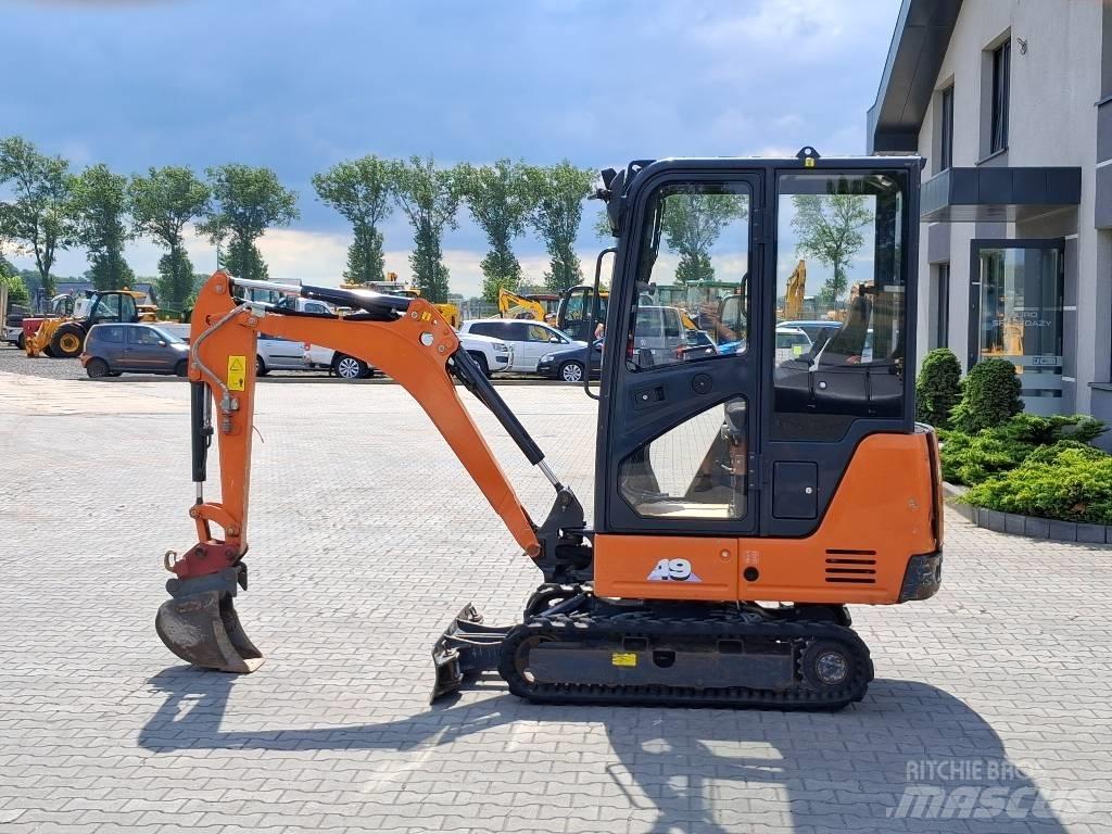 Hitachi ZX 19-6 Mini bageri < 7t