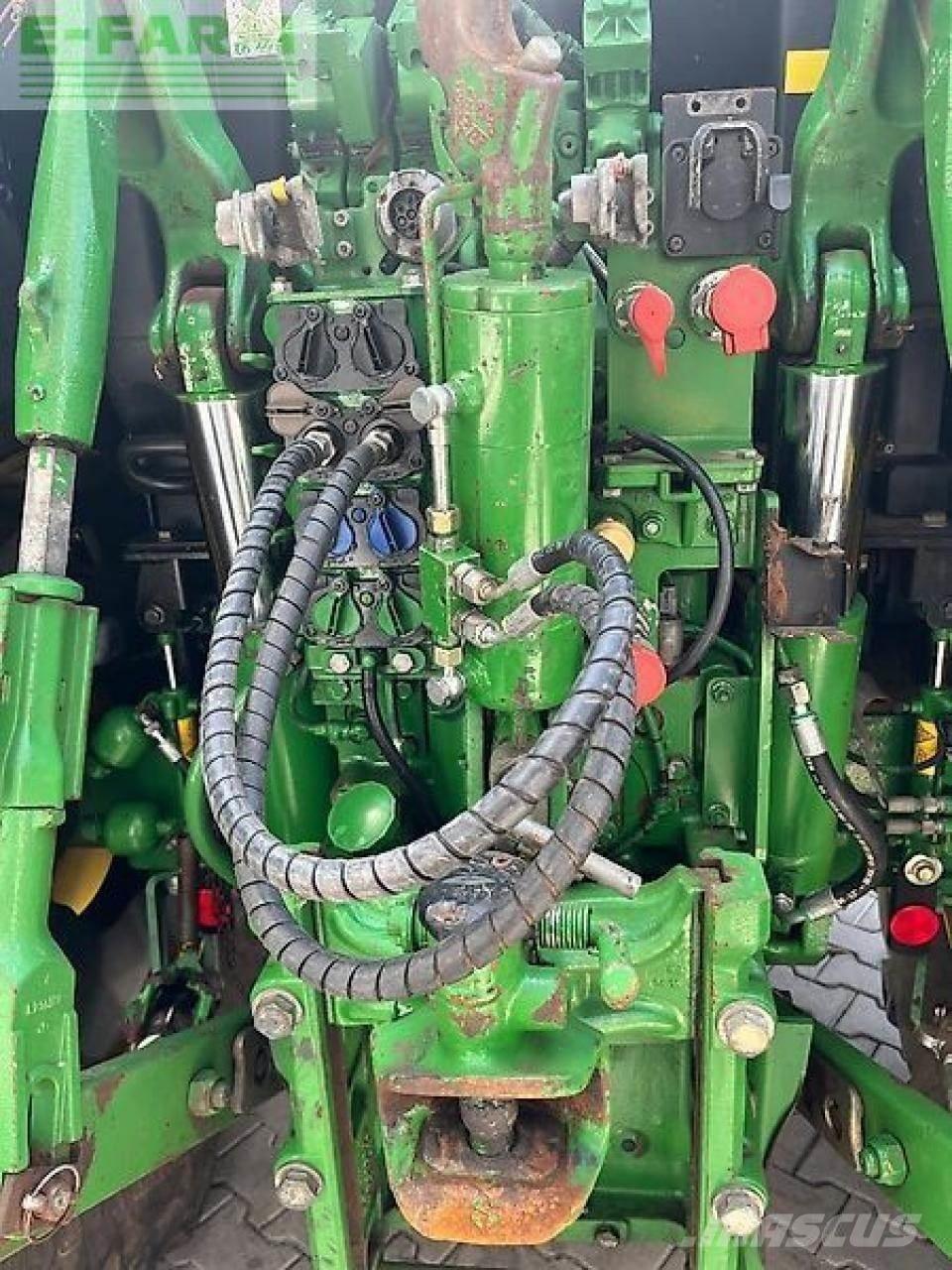 John Deere 6155 r Traktori
