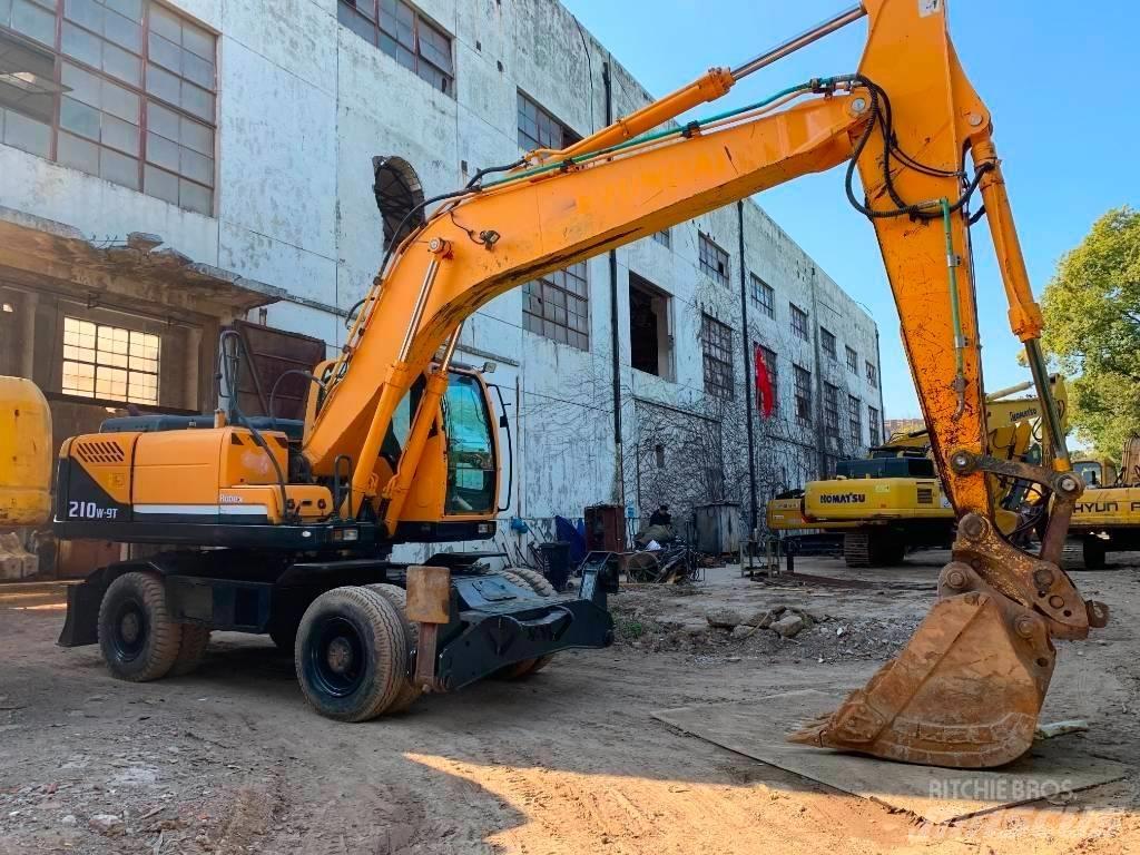 Hyundai R210W-9 Bageri guseničari