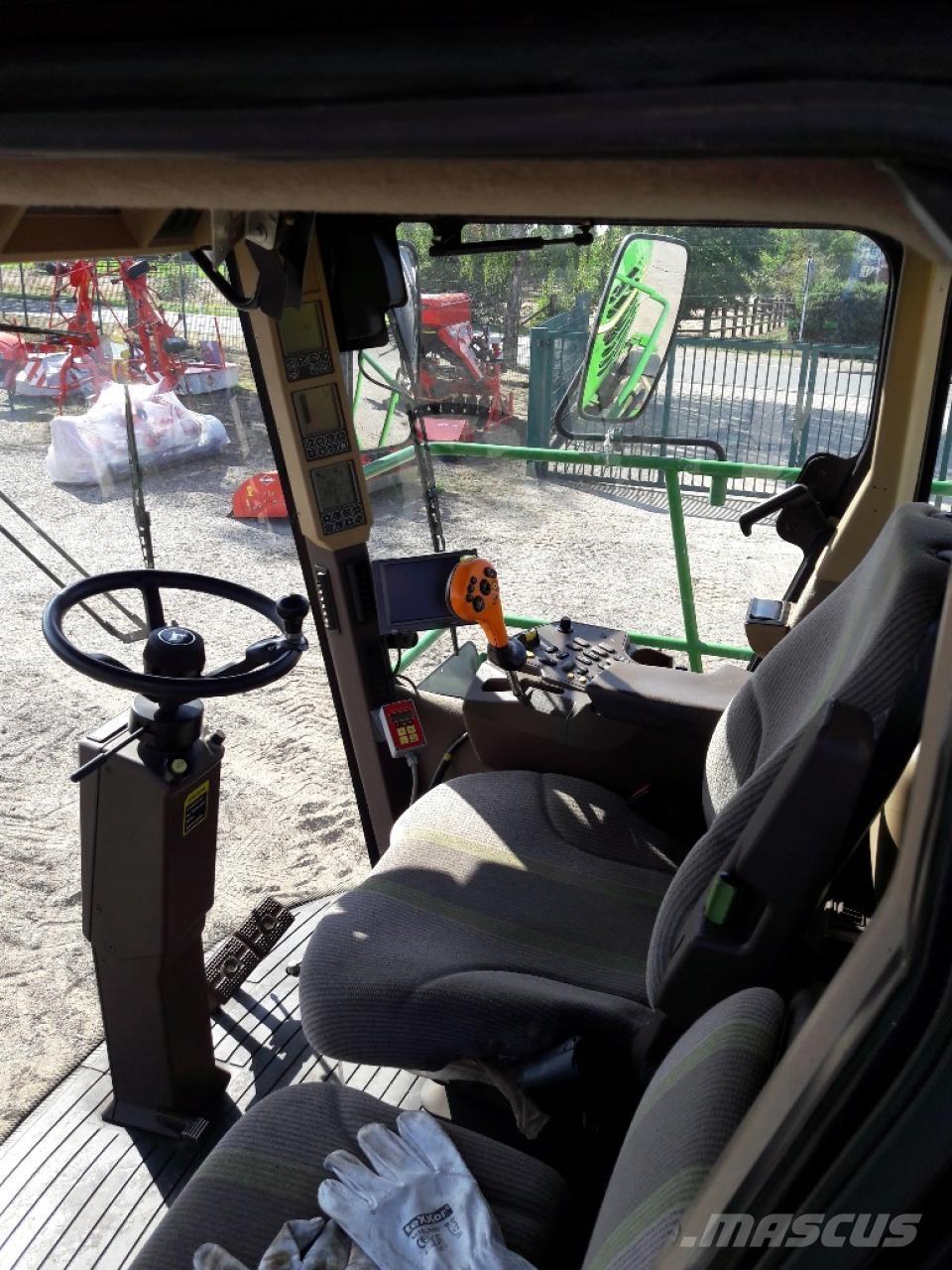 John Deere 7350 Mašine za stočnu hranu sa sopstvenim pogonom